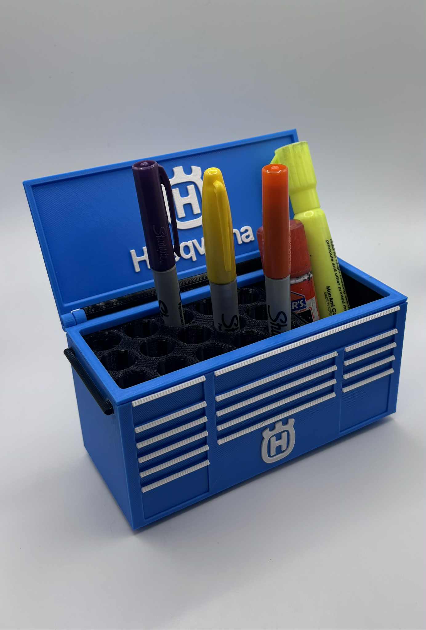 Organisateur de bureau Husqvarna – Boîte à outils miniature  | Porte-stylos & rangement outils