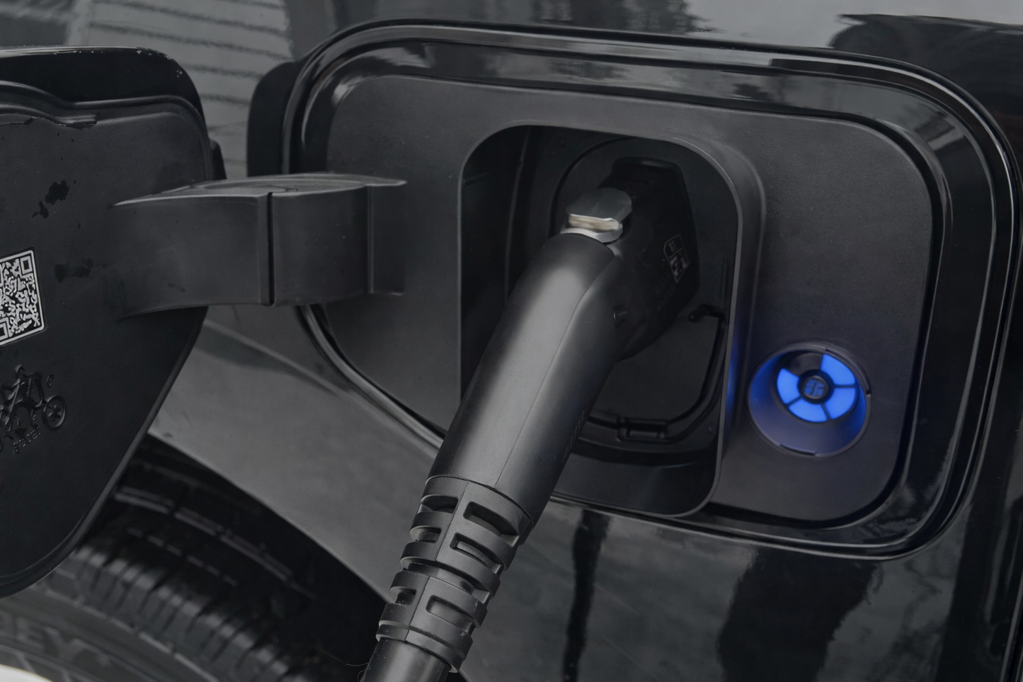 Cache de port de charge Ford F-150 Lightning – Protecteur flexible en TPU – Protection neige & glace – Résistant aux UV