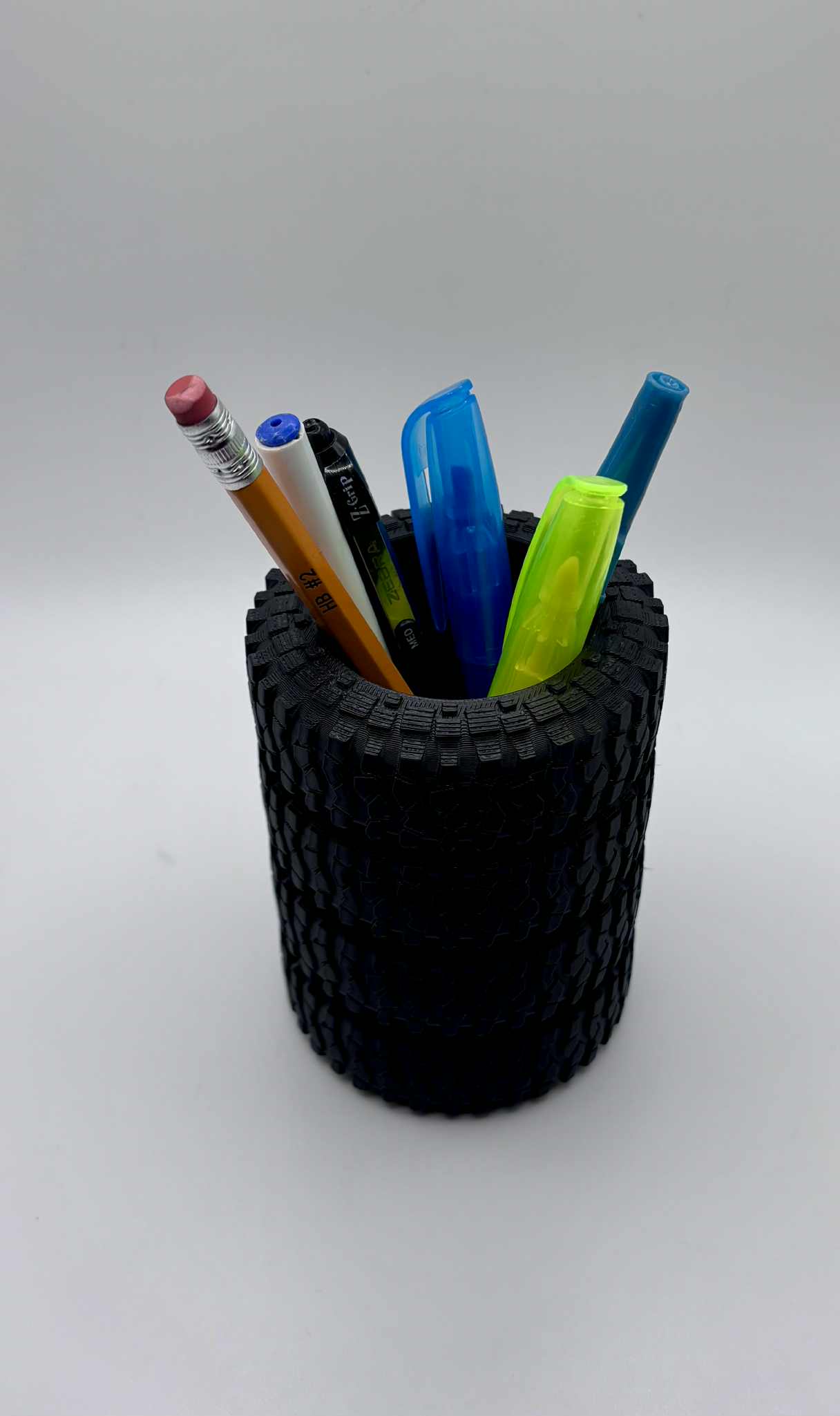 Porte-crayons design pneu – Accessoire de bureau original – Mud Tire – VTT